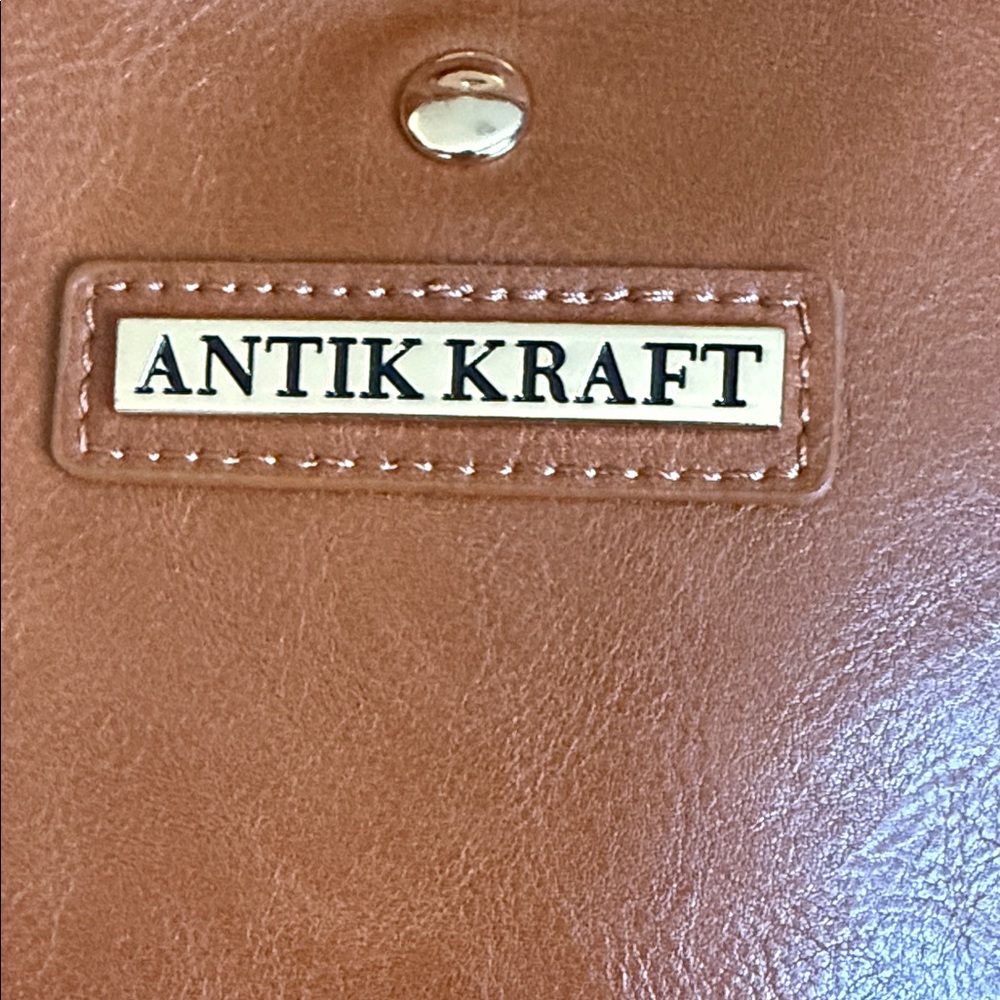 Antik Kraft Tan and Brown Woven Tote - Picture 5 of 5